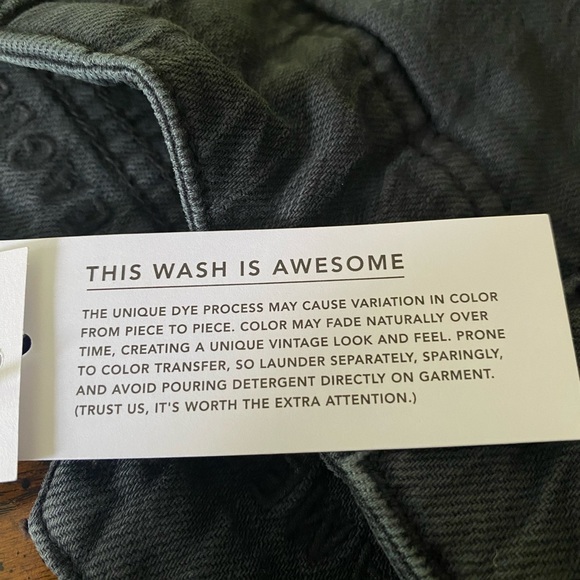 NWT - AE Womenβs Lightweight Stretch Mini Skort (Black / Multiple Sizes) - Picture 6 of 11